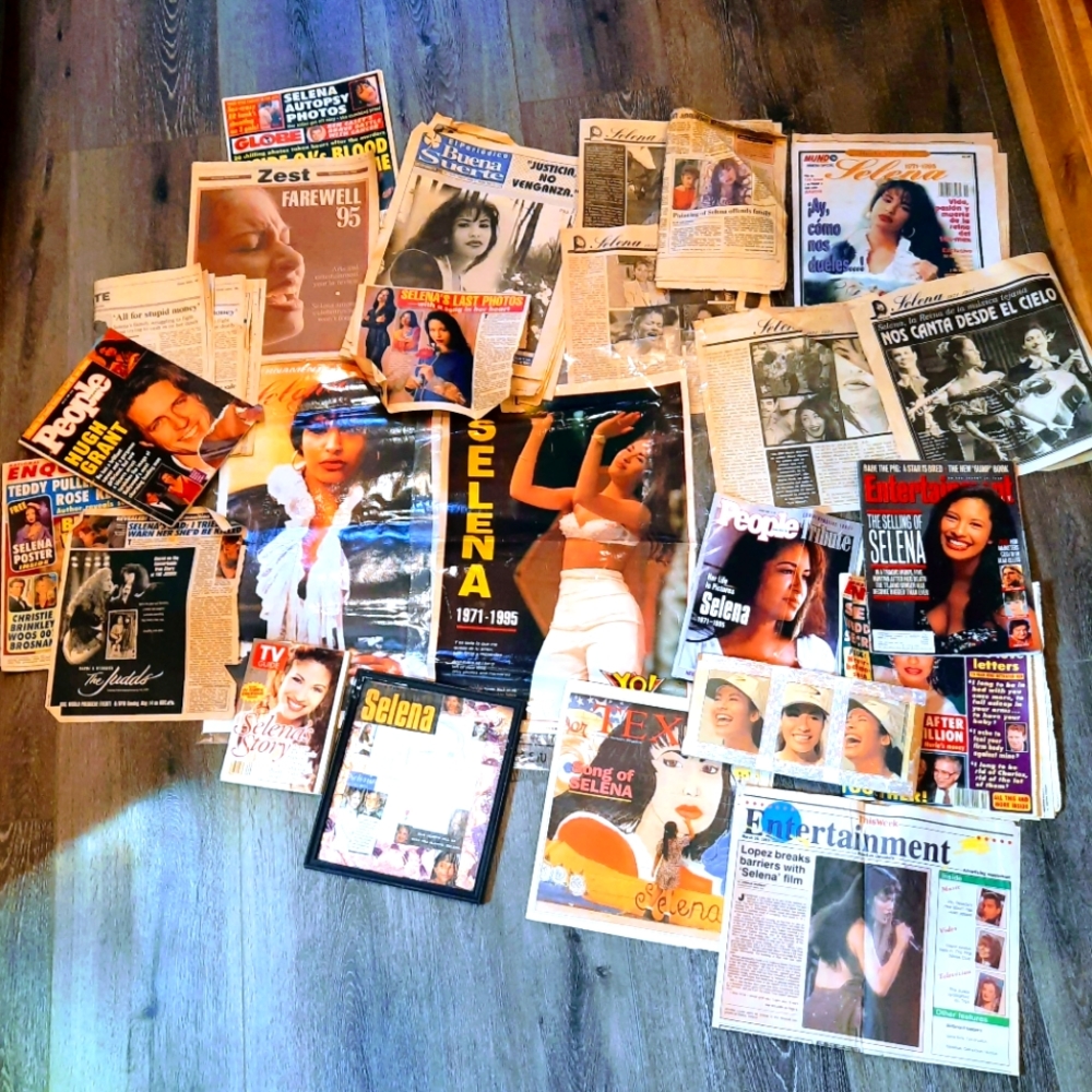 Original Selina Memorabilia Hispanic